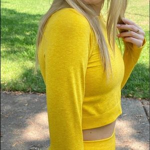 Alphalete long sleeve.